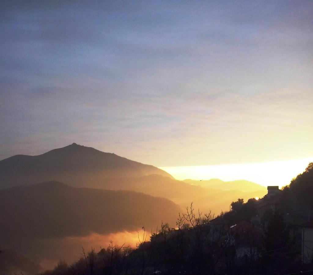 B&B Terre E Colori Sant'Olcese Bagian luar foto